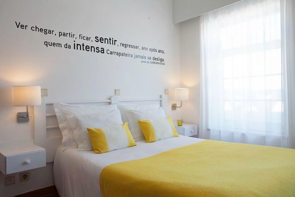 Hotel Alcatruz Aljezur Bagian luar foto