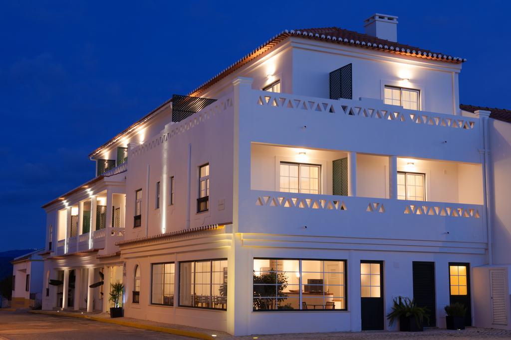 Hotel Alcatruz Aljezur Bagian luar foto